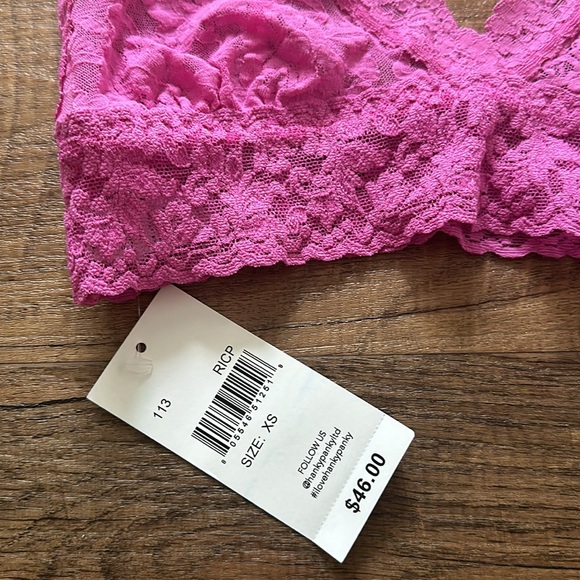 Hanky Panky Pink RICP lace Bralette size XSmall NWT
Adjustable straps - Picture 3 of 5